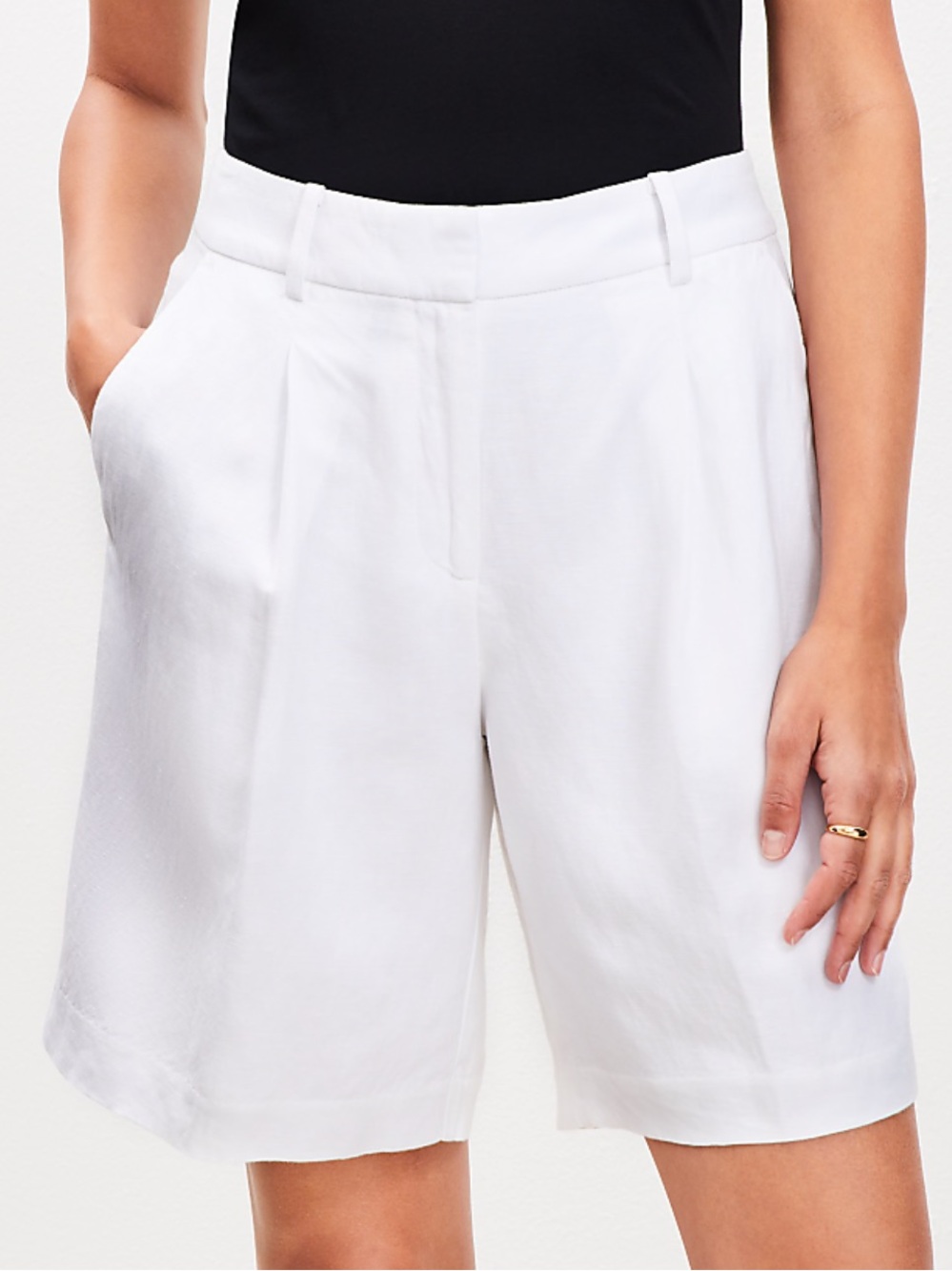 NWT! LOFT Peyton Bermuda Shorts Cotton Size 4